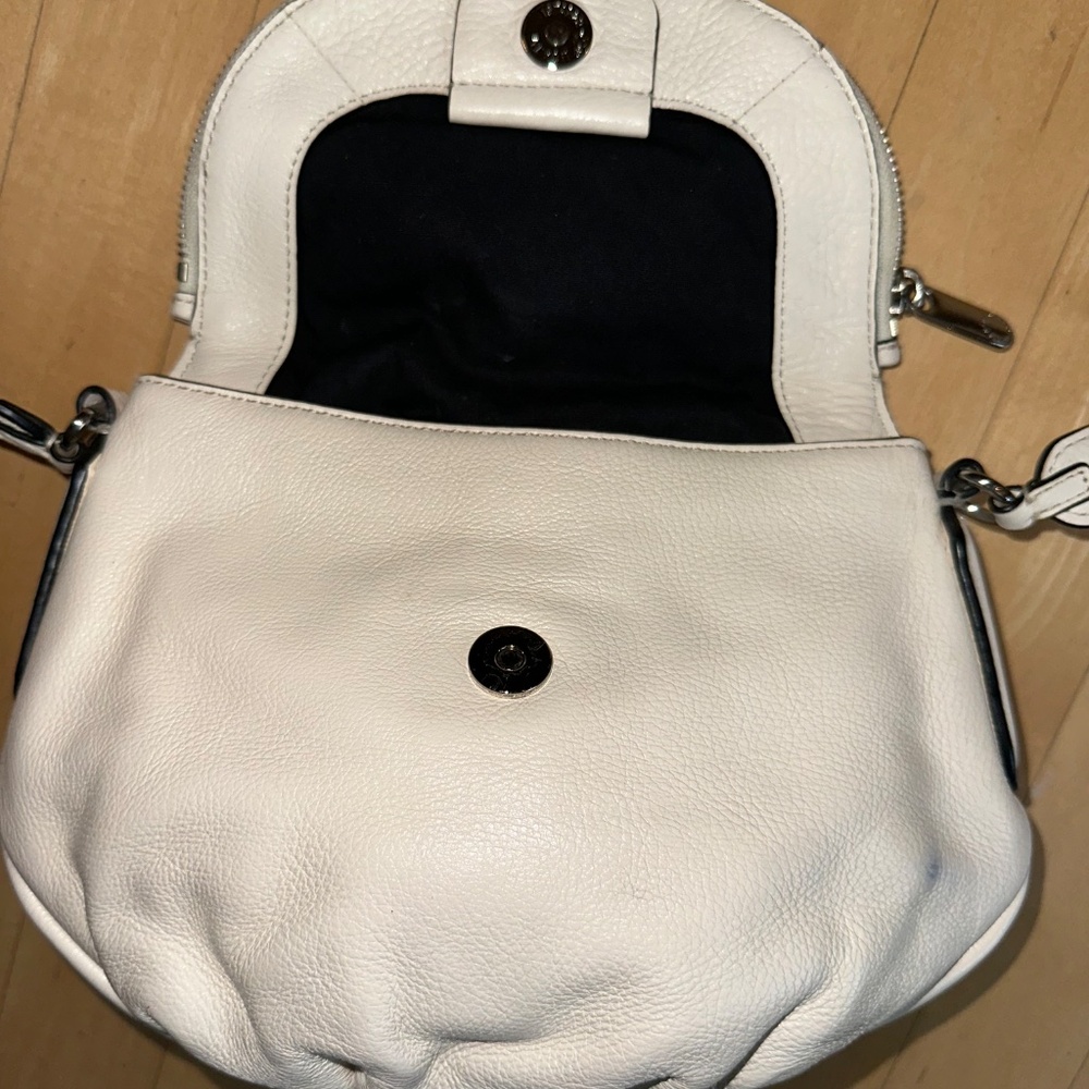 Marc By Marc  Jacobs white  crossbody, CB2418 - Picture 4 of 14